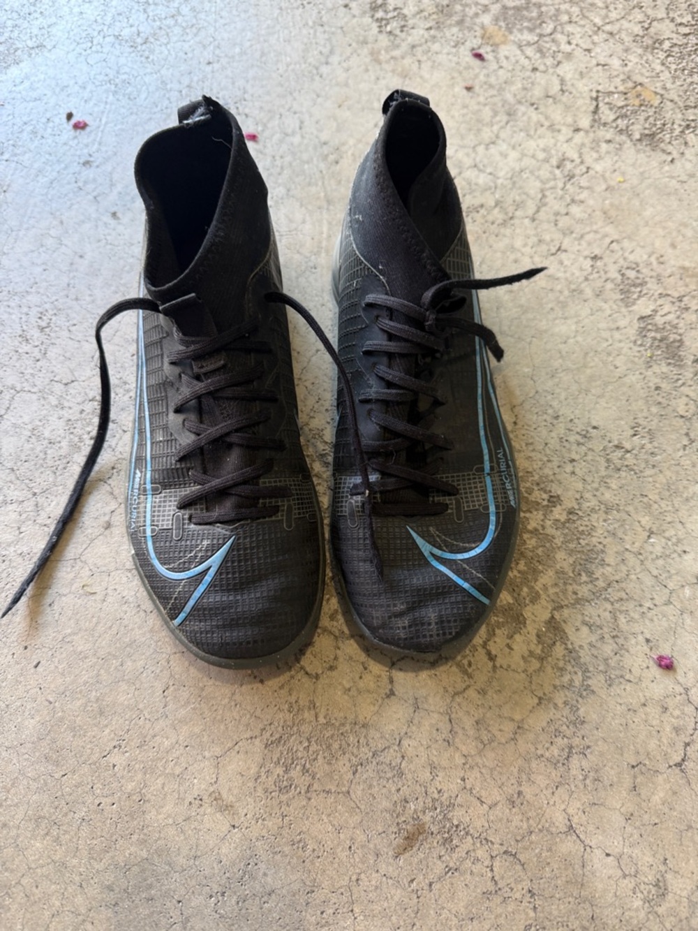 Nike Men’s Black Soccer Cleats with Light Blue Accents